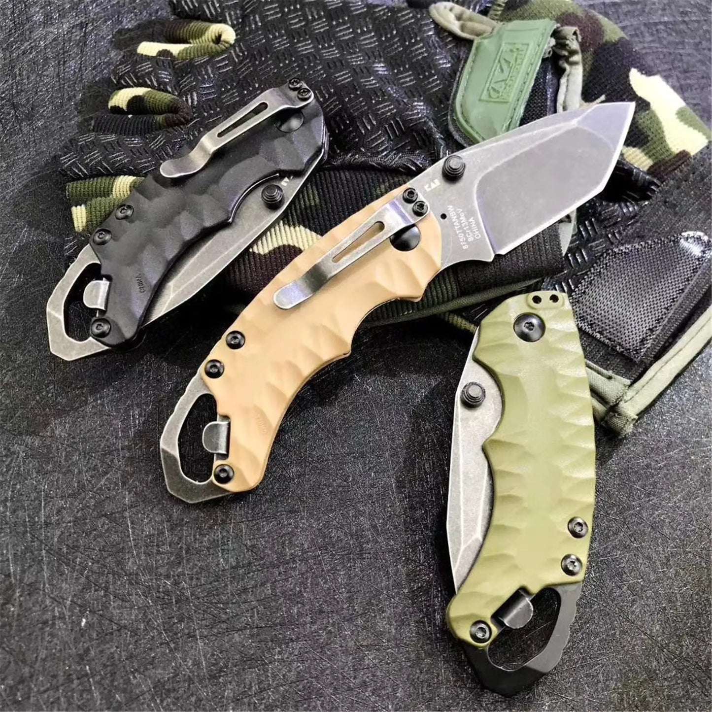 Navaja de combate militar Kershaw de hoja plegable en miniatura